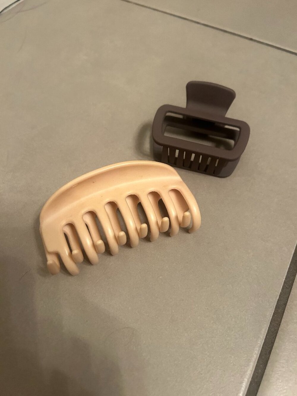 Tan and Brown claw clips